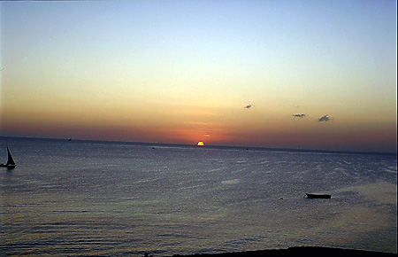 Sunset scene - Photo 1